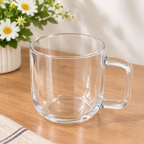 Vaso de vidrio transparente